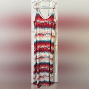 Small maxi dress by Pink Lily